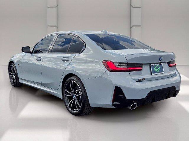 Used 2023 BMW 330e RWD image 3