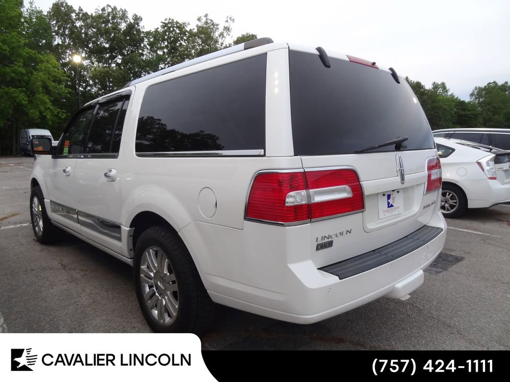Used 2012 Lincoln Navigator L 2WD image 5