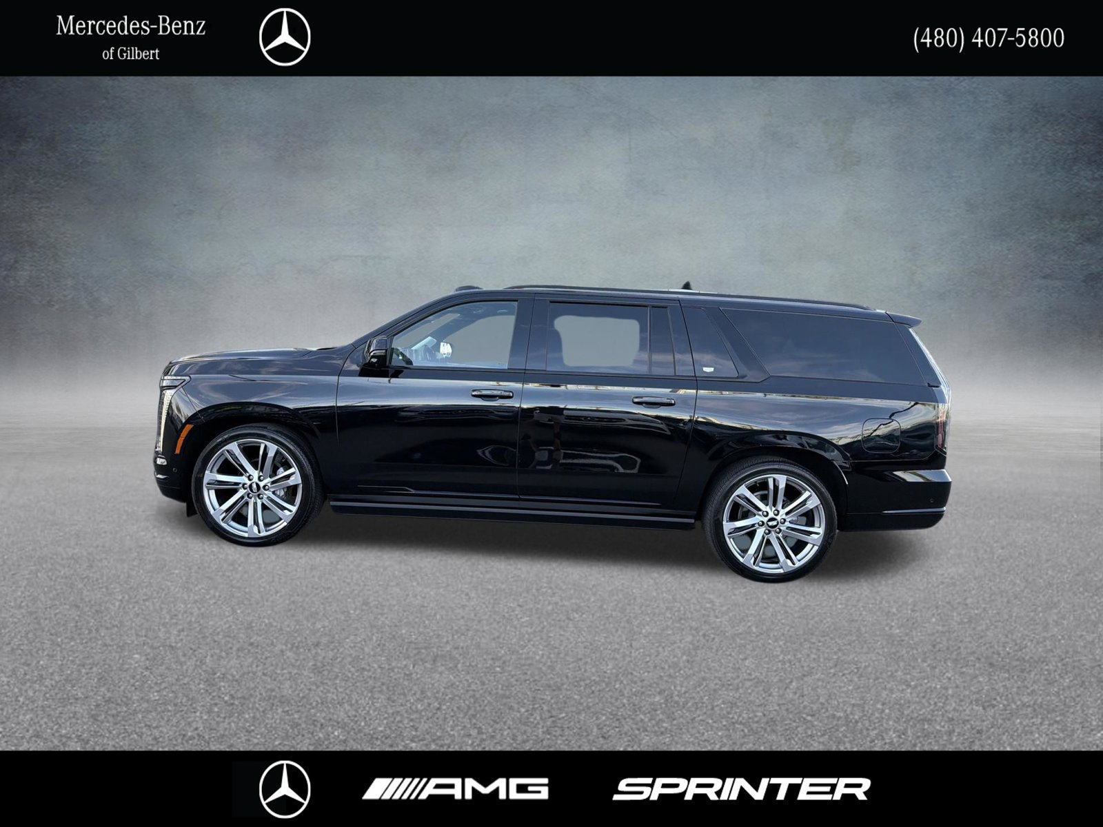 Used 2025 Cadillac Escalade ESV Sport Platinum AWD/4WD image 3