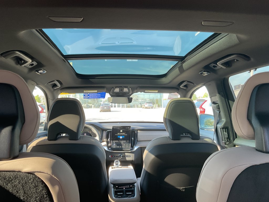 New 2027 Volvo XC90 B6 Plus AWD/4WD image 26
