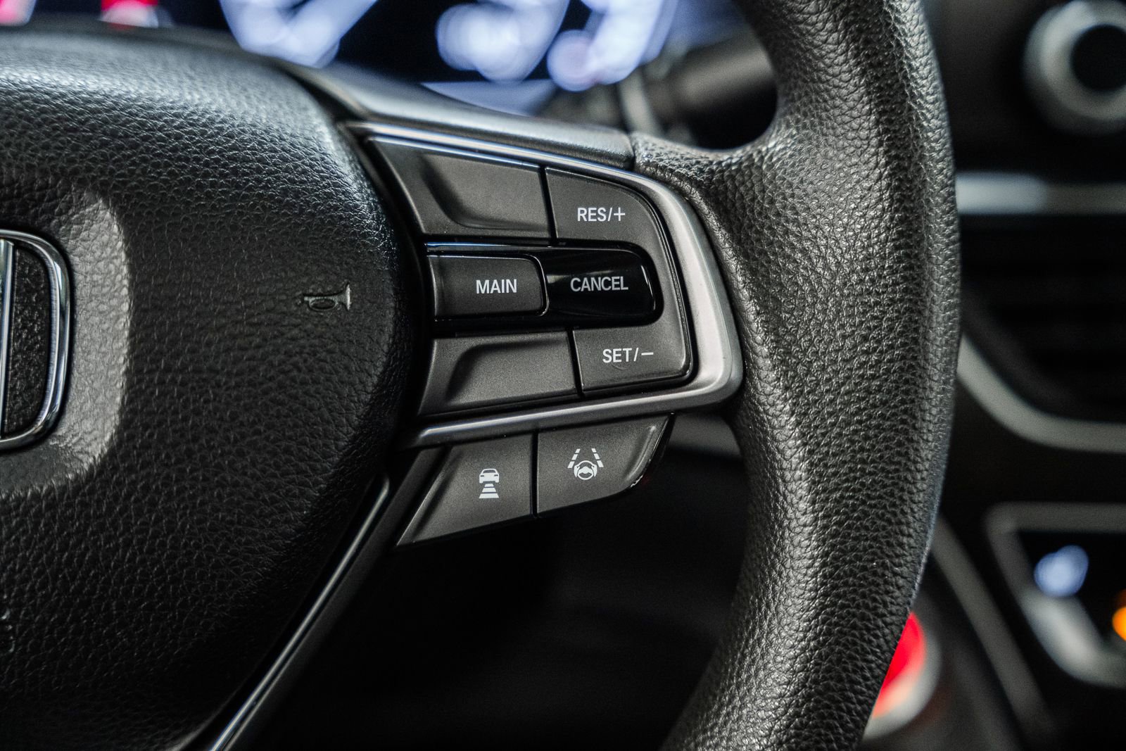 Used 2018 Honda Accord EX image 26