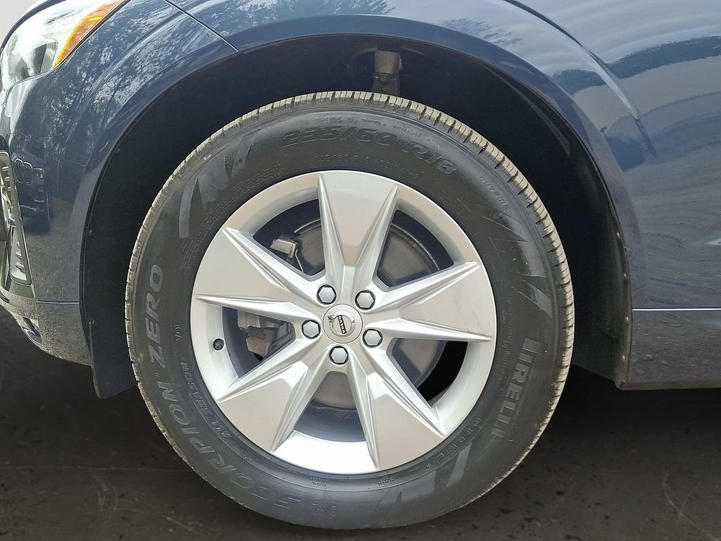 Used 2022 Volvo XC60 B5 Momentum AWD/4WD image 9