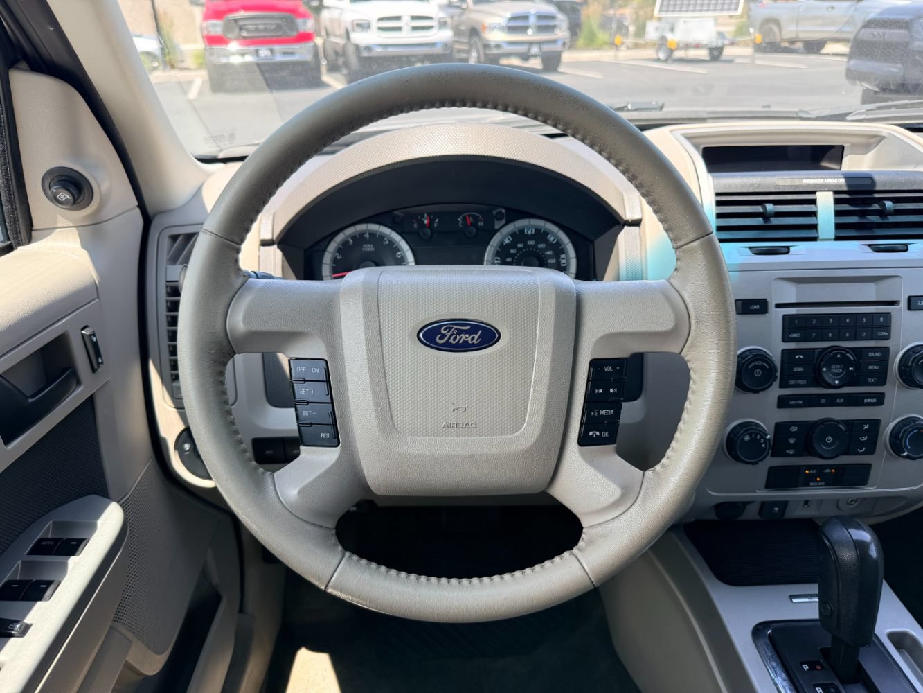 Used 2010 Ford Escape XLT FWD image 10