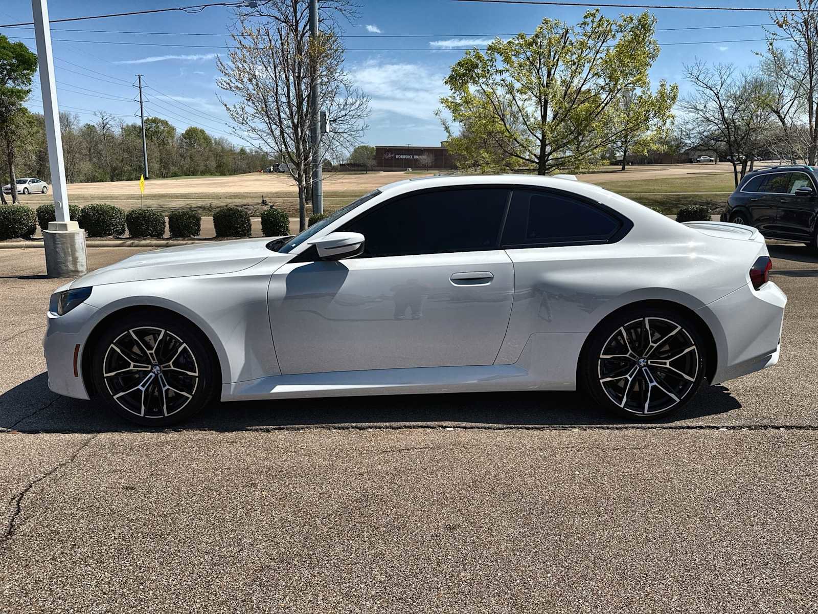 Used 2025 BMW M2 w/ Lighting Package image 5