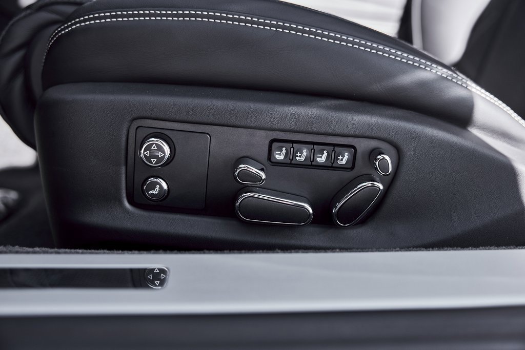 Used 2022 Bentley Continental GT image 33