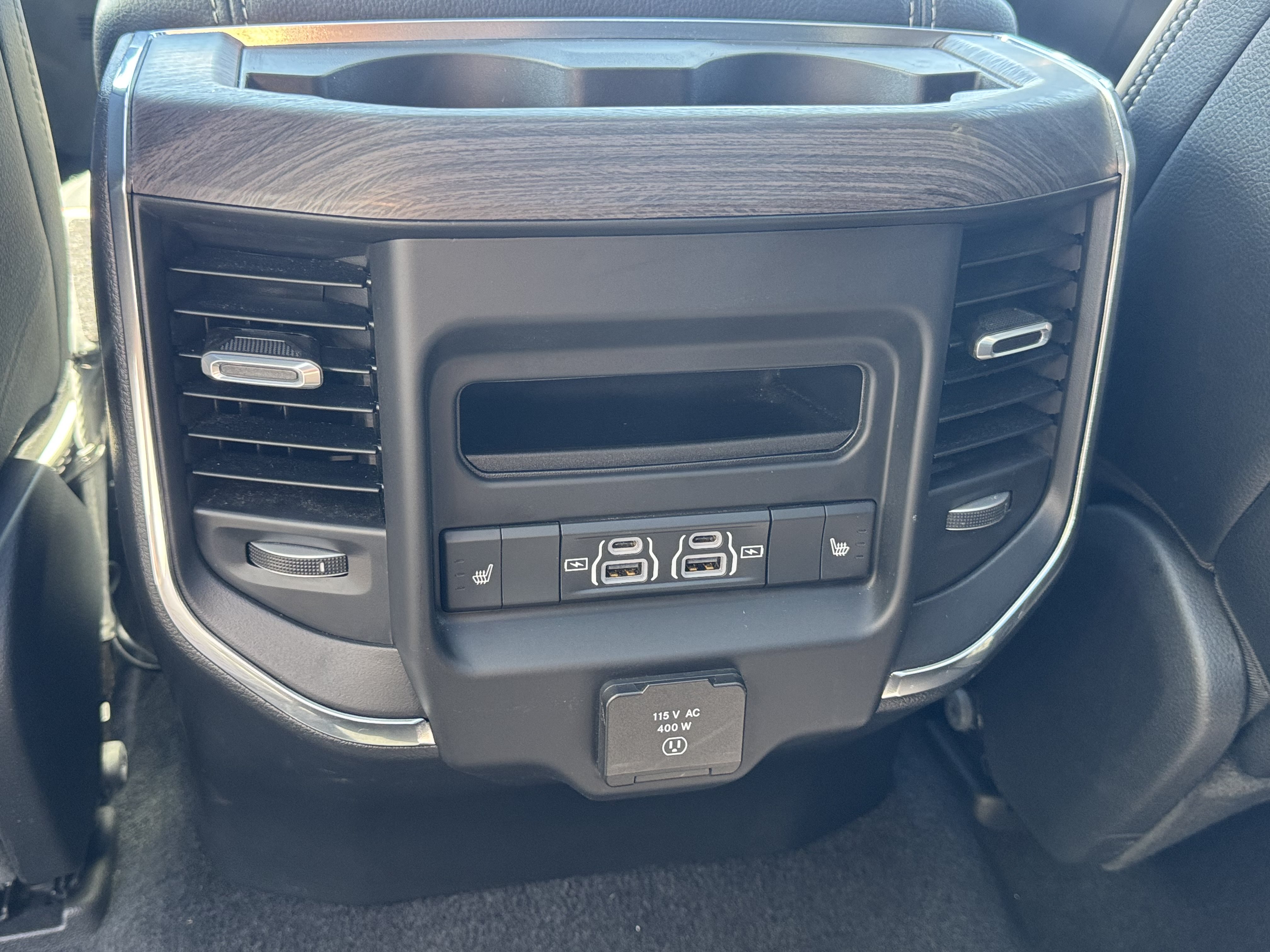Used 2025 RAM 1500 Laramie AWD/4WD image 20