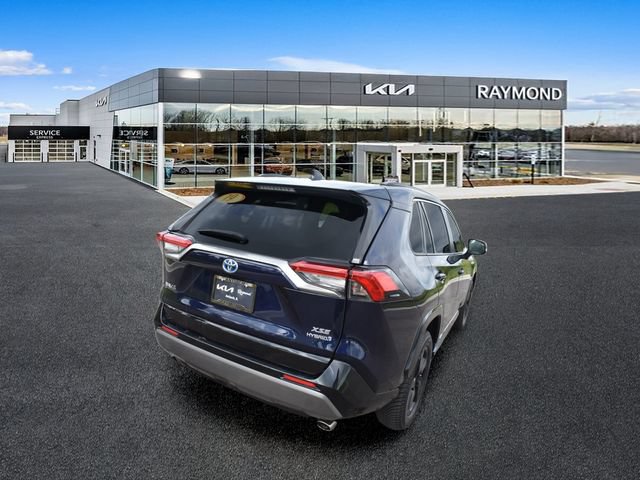 Used 2019 Toyota RAV4 XSE w/ XSE Weather Package AWD/4WD image 3