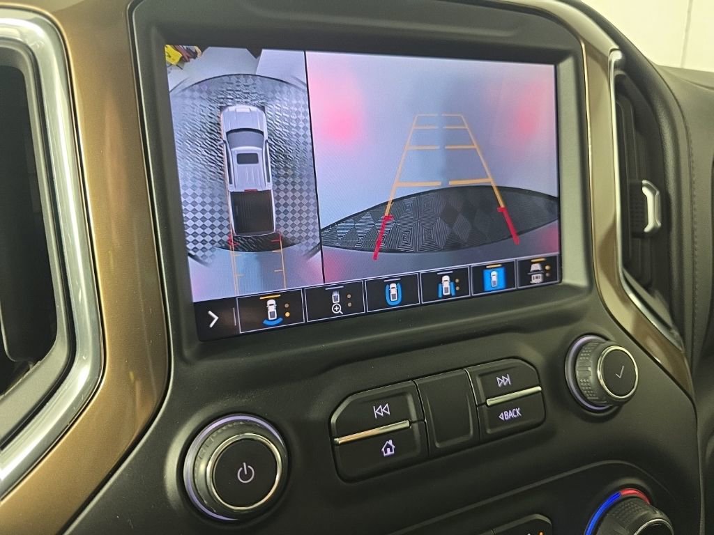 Used 2021 Chevrolet Silverado 1500 High Country w/ Technology Package AWD/4WD image 21