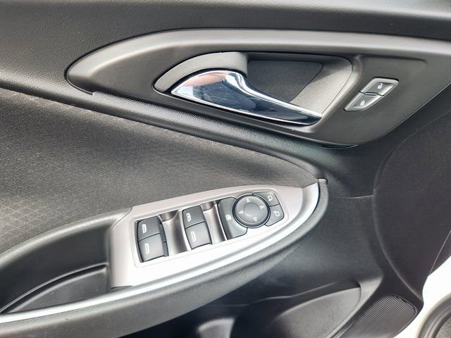 Used 2024 Chevrolet Malibu LT image 10