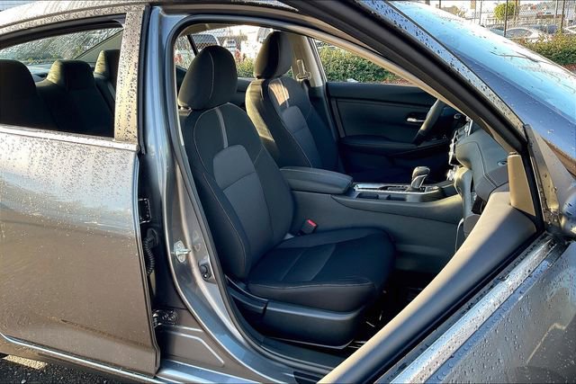 Used 2025 Nissan Sentra SV w/ All-Weather Package image 25