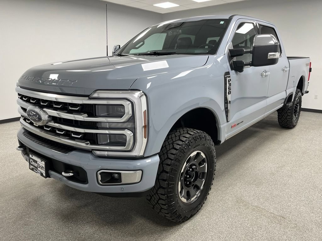 Used 2024 Ford F350 Platinum w/ Tremor Off-Road Package AWD/4WD image 4