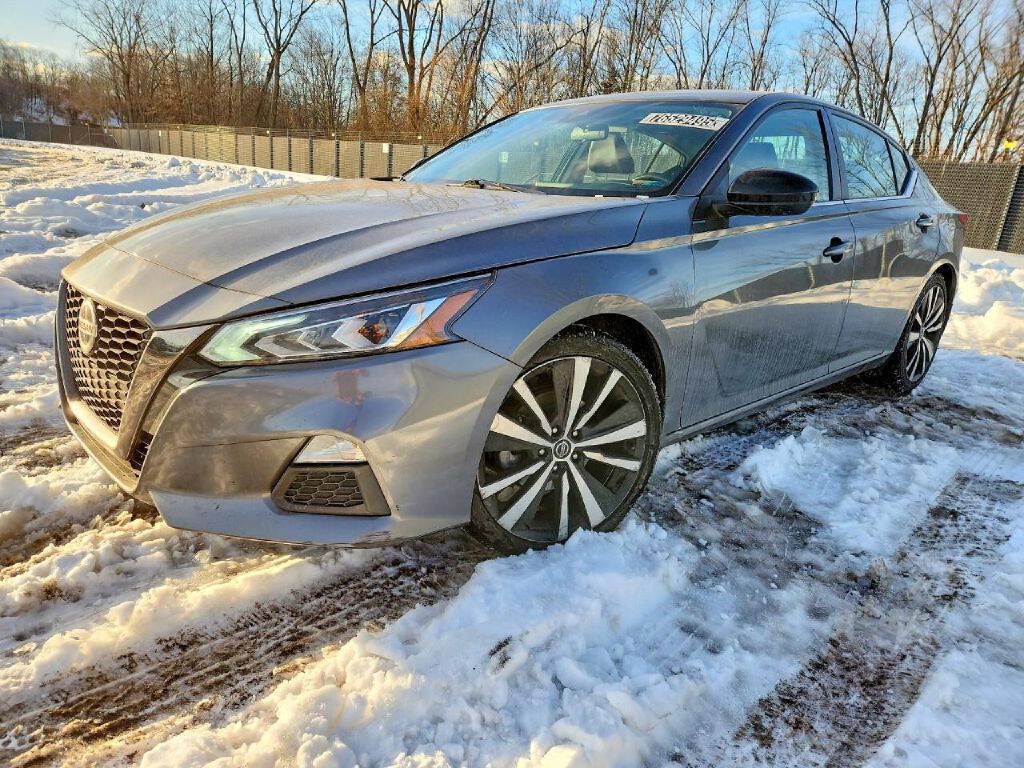 Used 2022 Nissan Altima 2.5 SR FWD image 1
