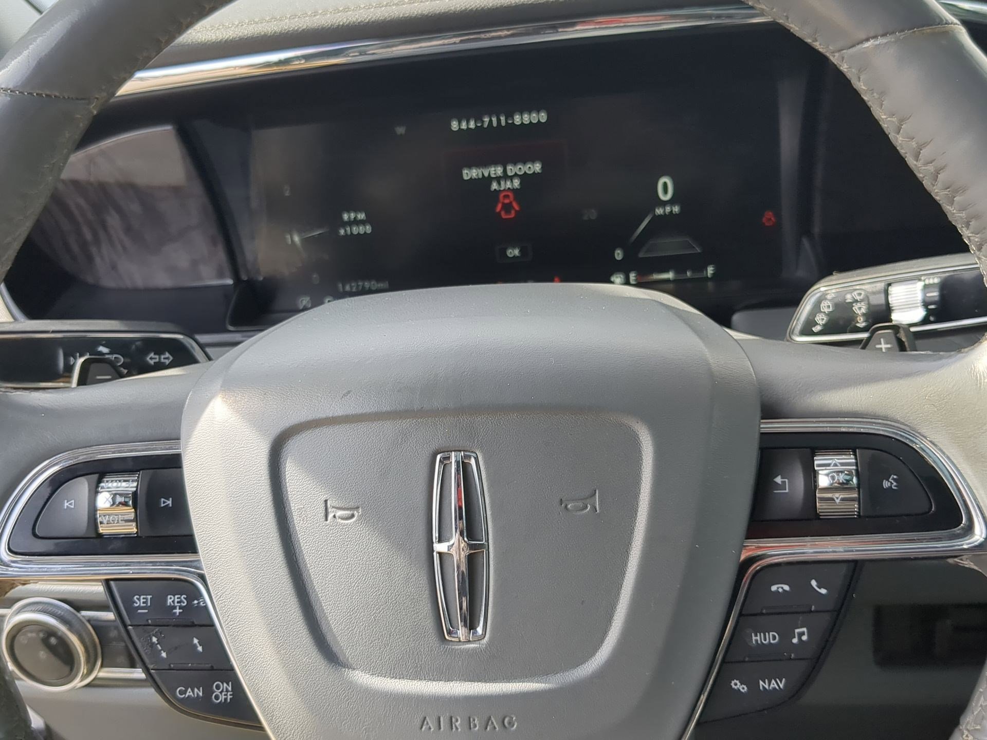 Used 2018 Lincoln Navigator L Reserve w/ Technology Package image 13