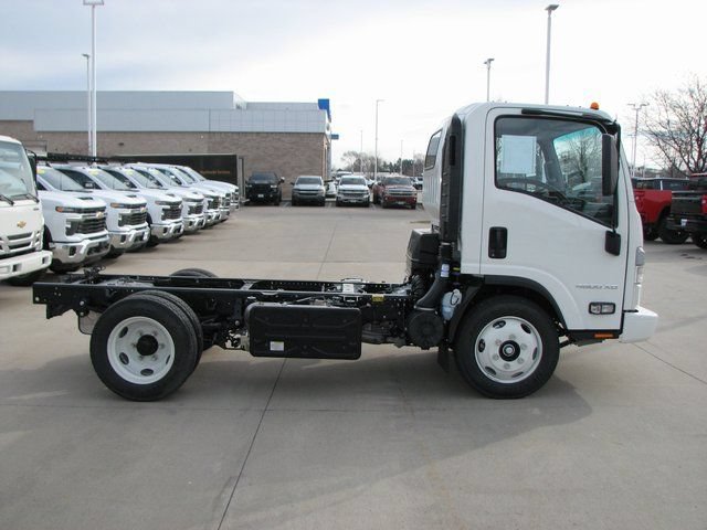 New 2024 Chevrolet Low Cab Forward 4500 XD RWD image 4