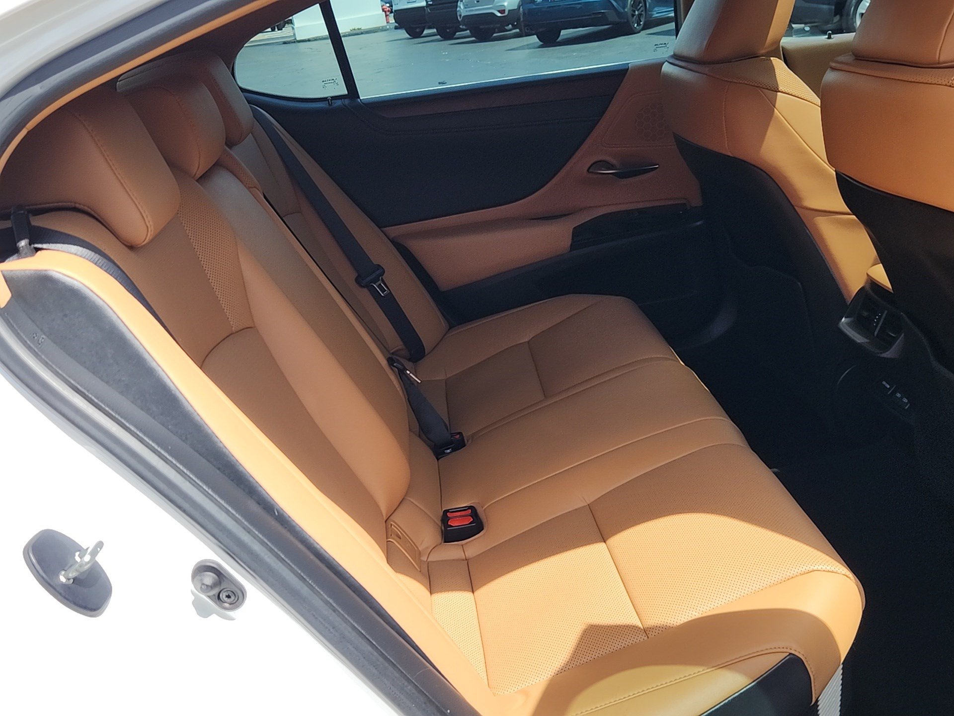Used 2023 Lexus ES 300h w/ Premium Package FWD image 28