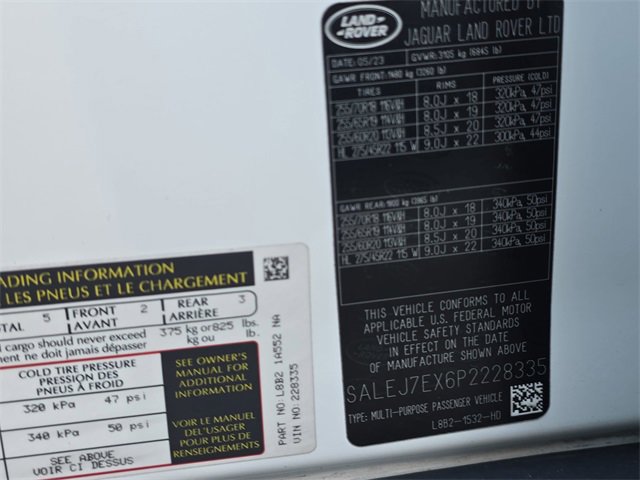 Used 2023 Land Rover Defender 110 S image 32