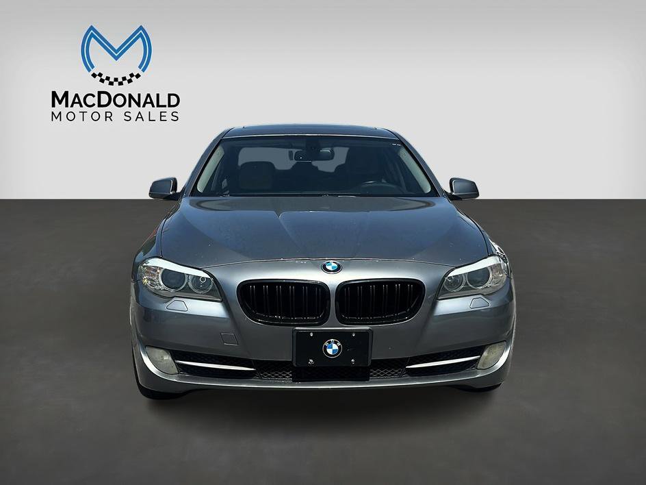 Used 2011 BMW 528i Sedan RWD image 3