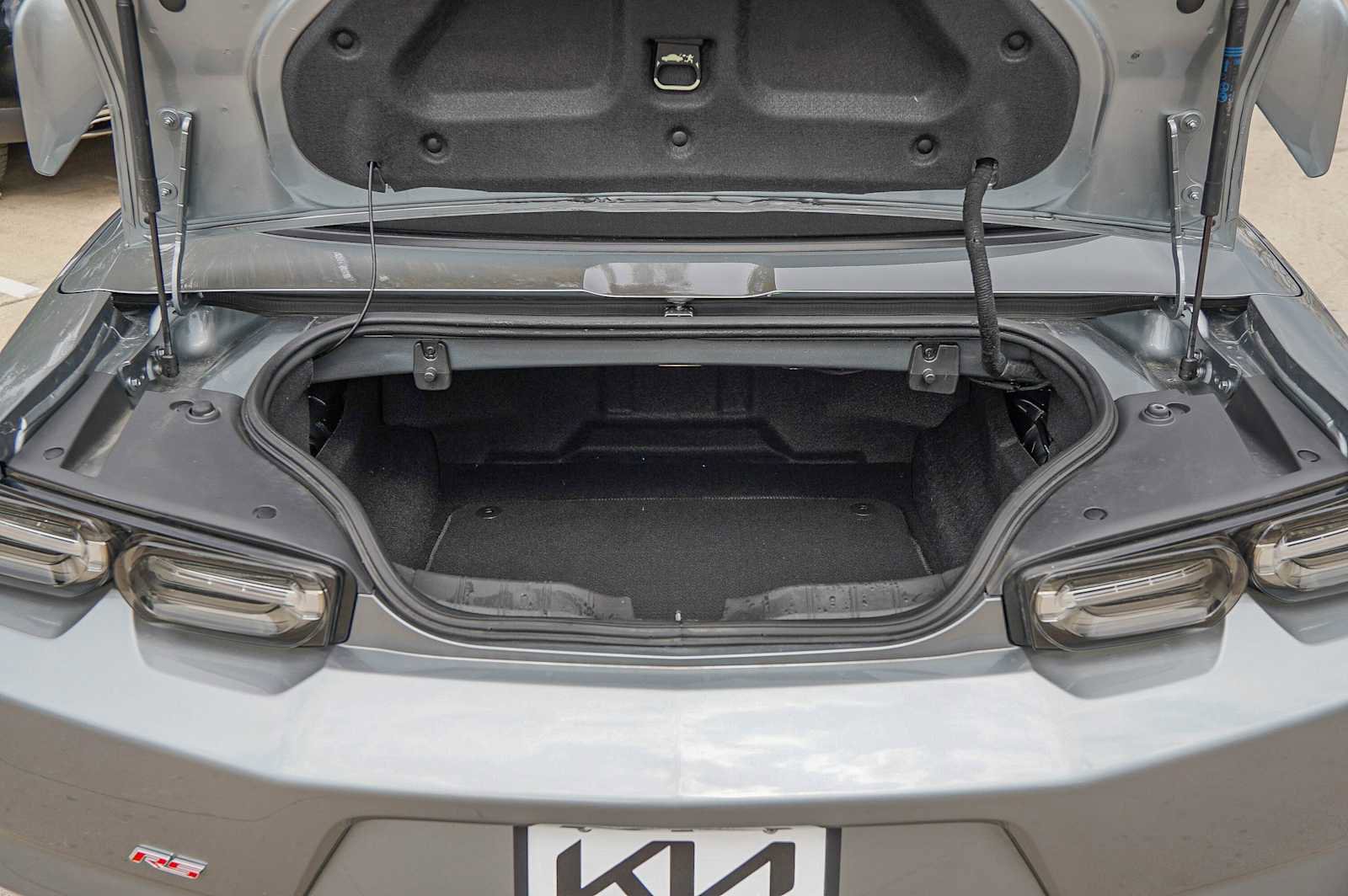 Used 2023 Chevrolet Camaro LT w/ RS Package image 30