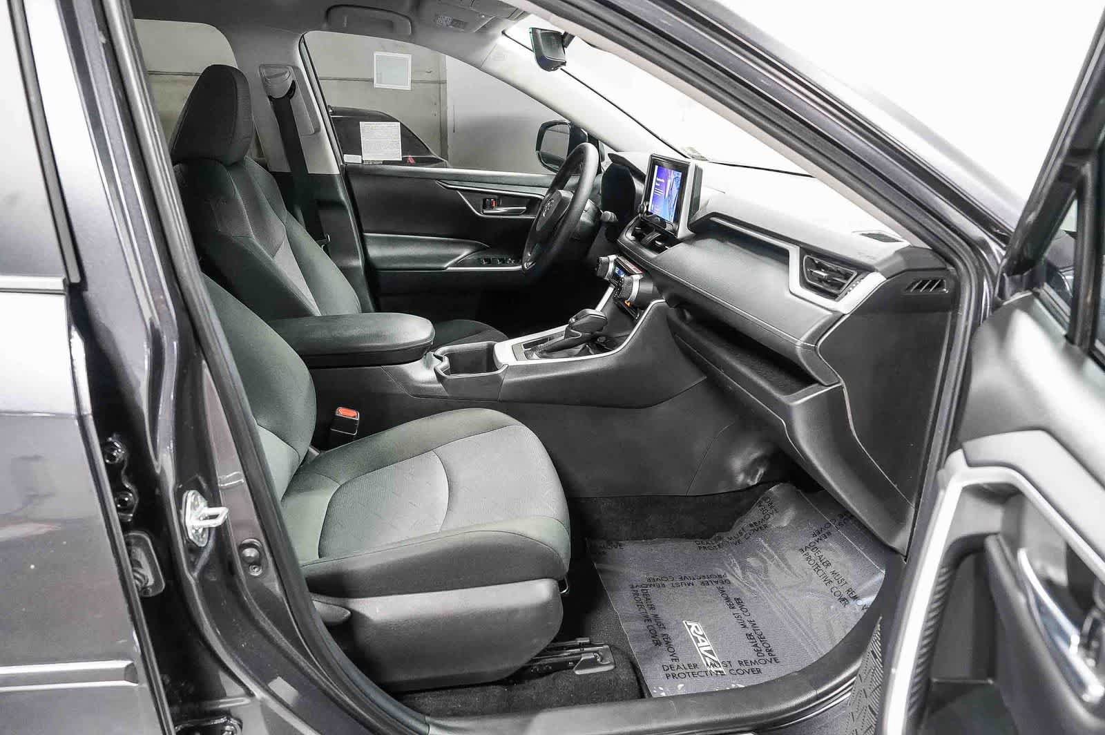 Certified 2024 Toyota RAV4 XLE FWD image 17