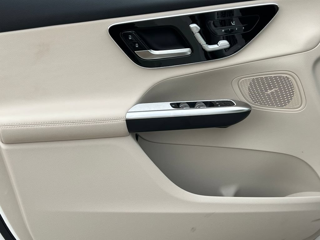 New 2027 Mercedes-Benz GLC 300 4MATIC image 15