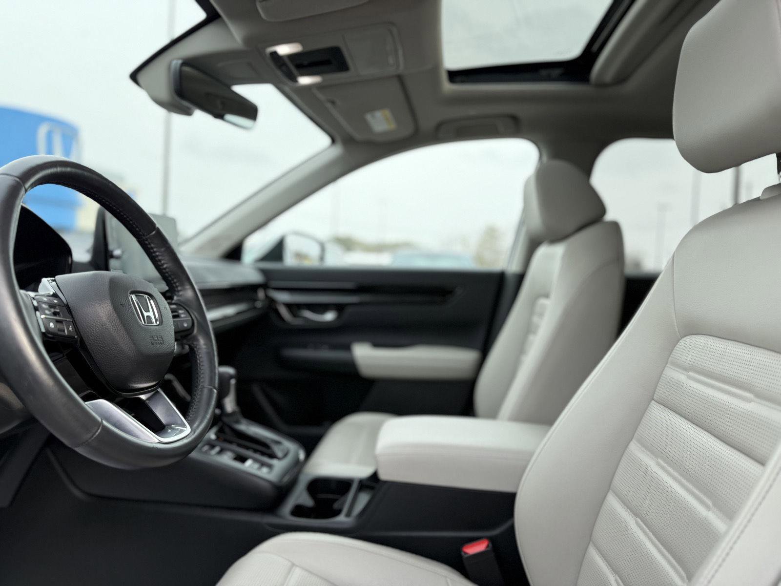 Used 2023 Honda CR-V EX-L image 12