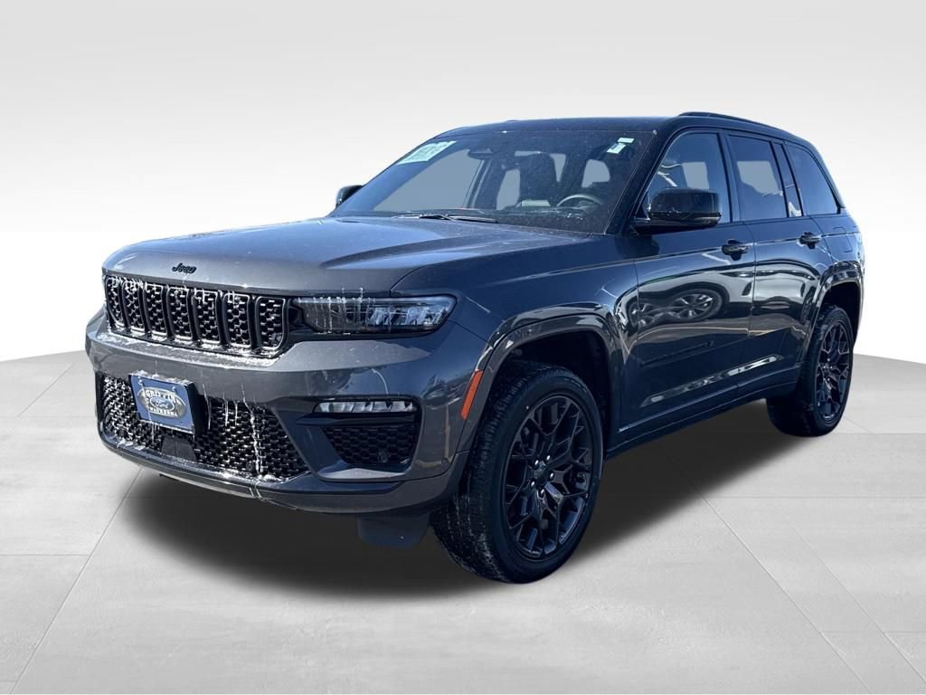 Used 2025 Jeep Grand Cherokee Summit w/ Adv Protech Group IV image 2
