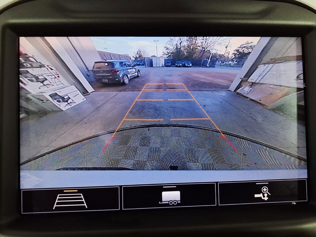 Used 2020 Chevrolet Silverado 1500 LT w/ Texas Edition image 14