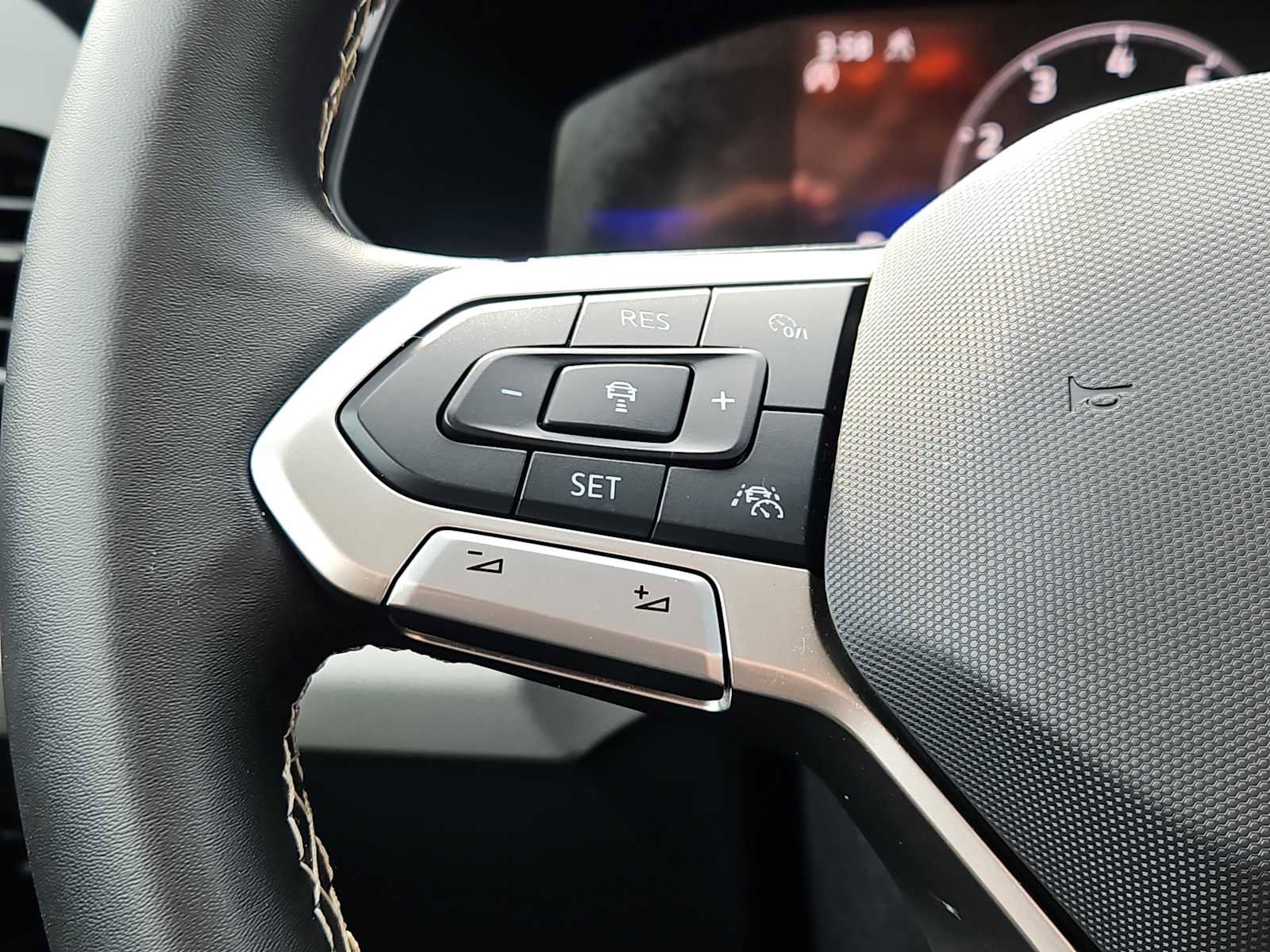 Certified 2024 Volkswagen Taos S AWD/4WD image 17