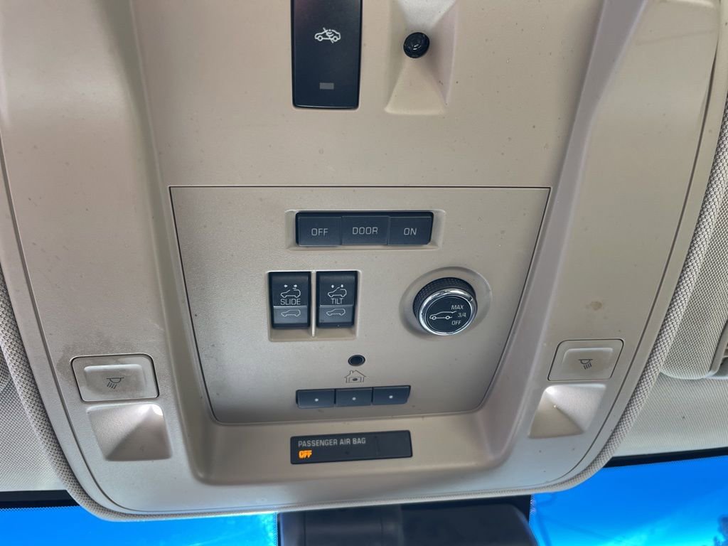 Used 2018 GMC Yukon Denali w/ Denali Ultimate Package image 25