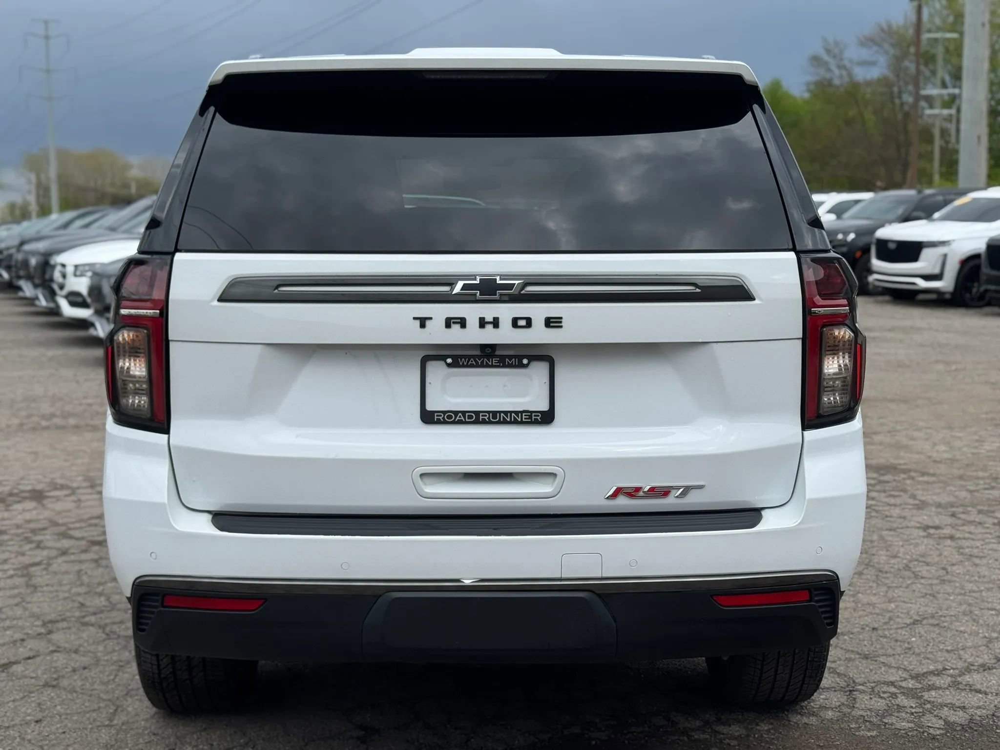 Used 2021 Chevrolet Tahoe RST w/ Luxury Package AWD/4WD image 6