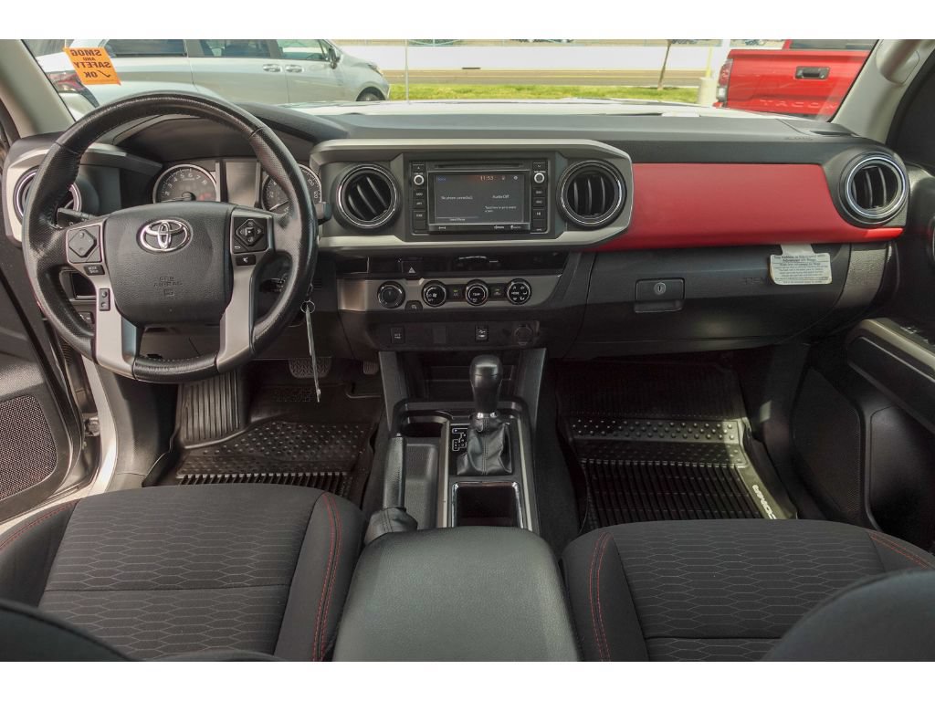Used 2017 Toyota Tacoma SR5 w/ Tow Package AWD/4WD image 20
