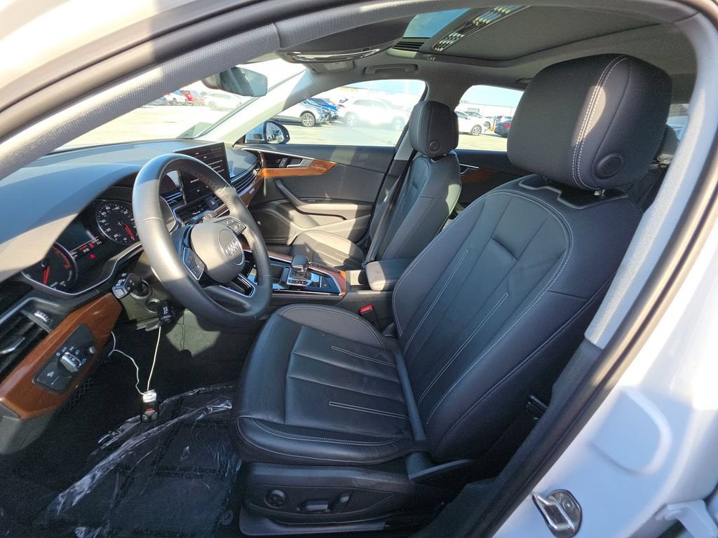 Used 2023 Audi A4 2.0T Premium w/ Convenience Package AWD/4WD image 4