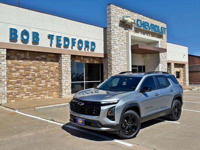 New 2026 Chevrolet Equinox LT w/ Convenience Package II image 1