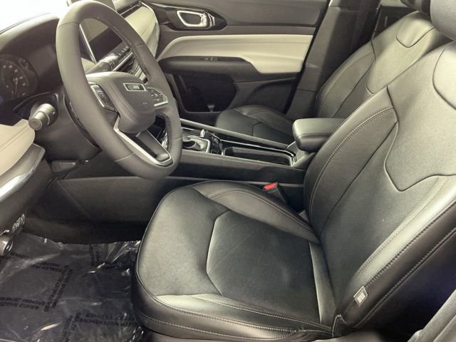 Used 2023 Jeep Compass Limited w/ Sun and Sound Group AWD/4WD image 8