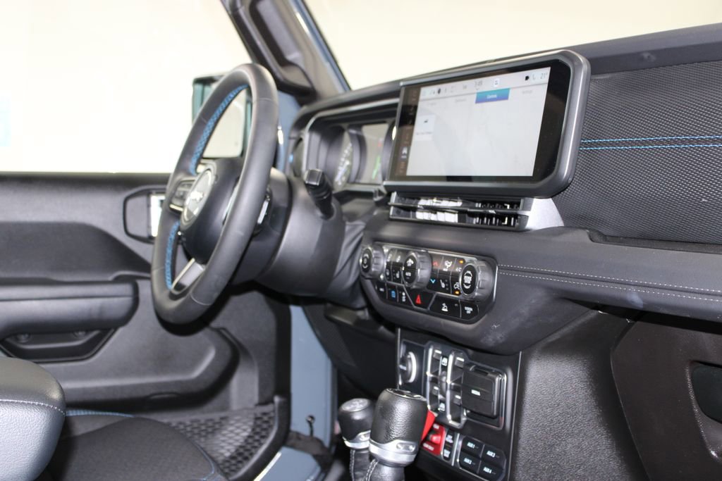 Used 2025 Jeep Wrangler Unlimited Rubicon 4xe w/ Convenience Group image 28