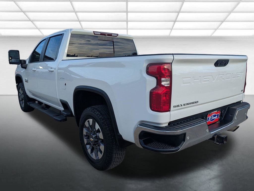 Used 2021 Chevrolet Silverado 2500 LT w/ Texas Edition AWD/4WD image 2