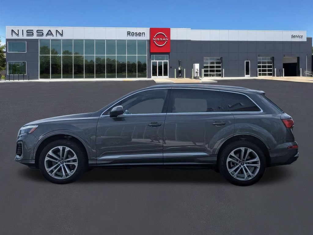 Used 2025 Audi Q7 3.0T Premium Plus AWD/4WD image 6