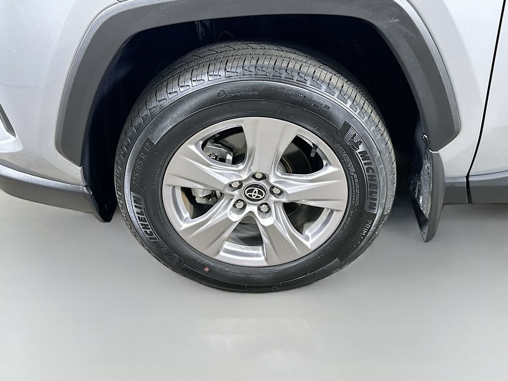 Used 2025 Toyota RAV4 XLE w/ Convenience Package FWD image 8