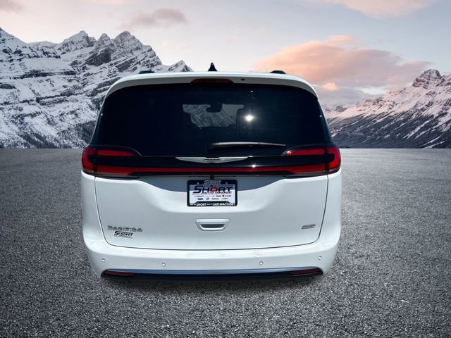 New 2026 Chrysler Pacifica Pinnacle image 4