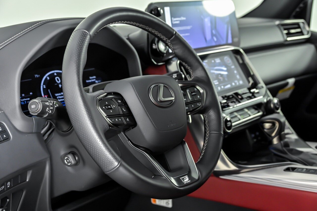 Used 2025 Lexus LX 600 F Sport AWD/4WD image 22