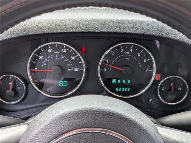 Used 2012 Jeep Wrangler Unlimited Sahara w/ Connectivity Group AWD/4WD image 9