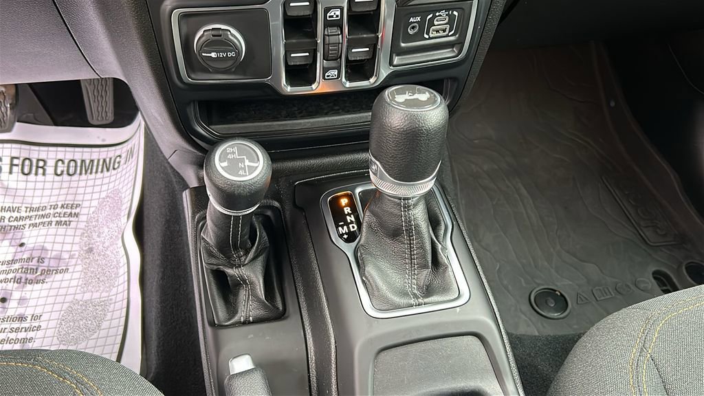 Used 2024 Jeep Wrangler Sport S image 19