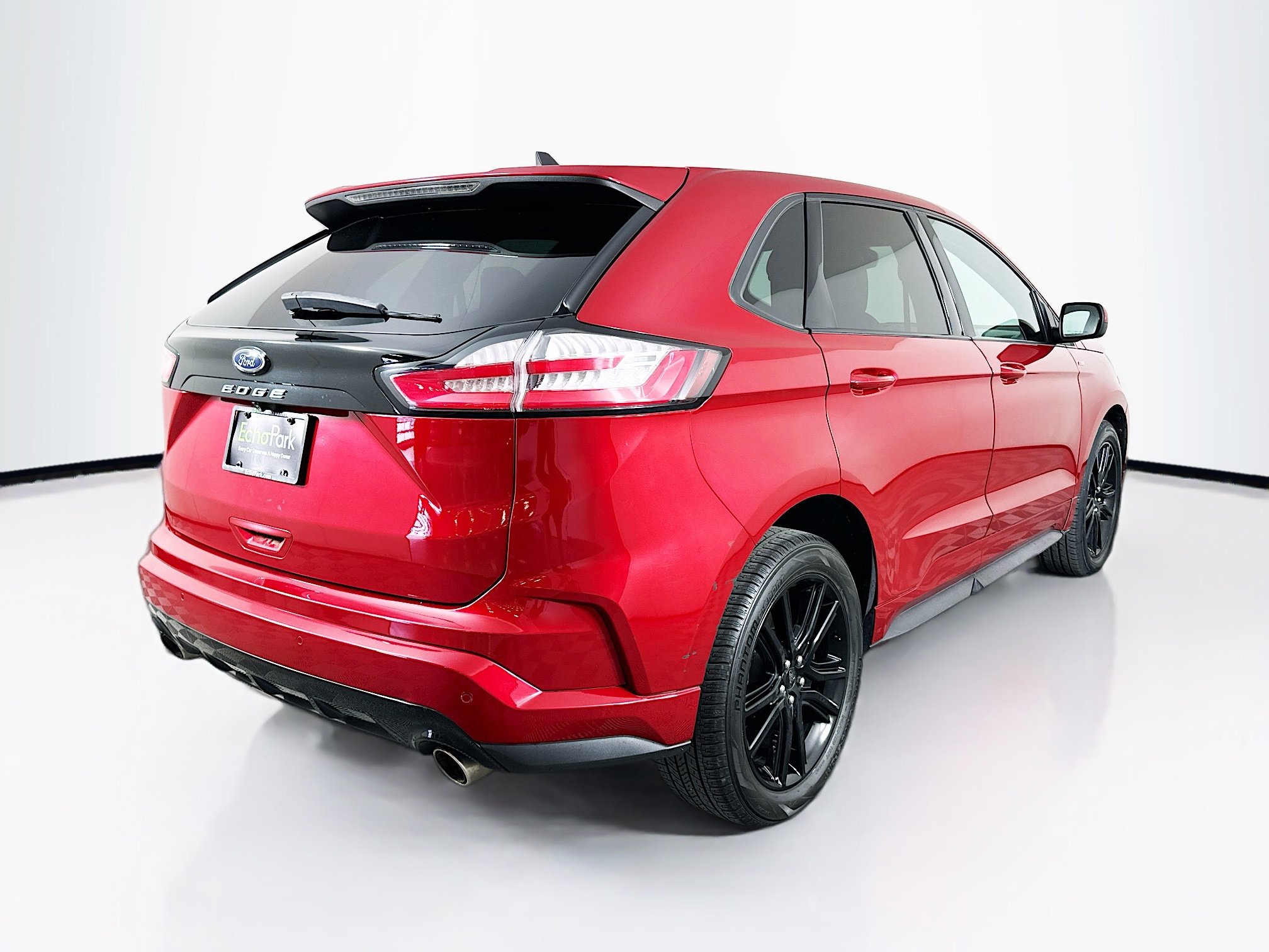 Used 2021 Ford Edge ST-Line FWD image 9