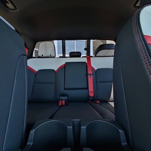 New 2026 GMC Canyon AT4X image 28