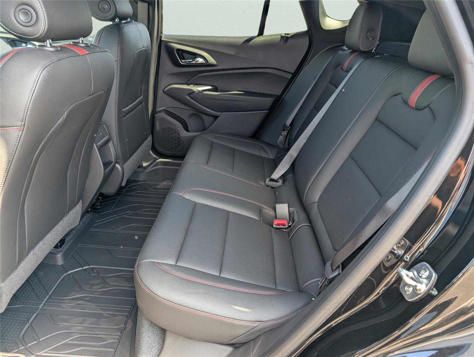 New 2026 Chevrolet Trax RS w/ Driver Confidence Package image 13