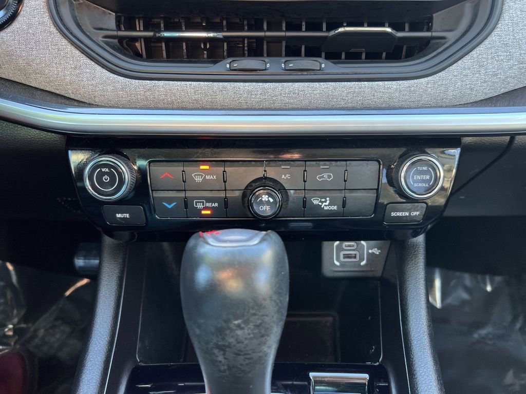 Used 2022 Jeep Compass Latitude image 20