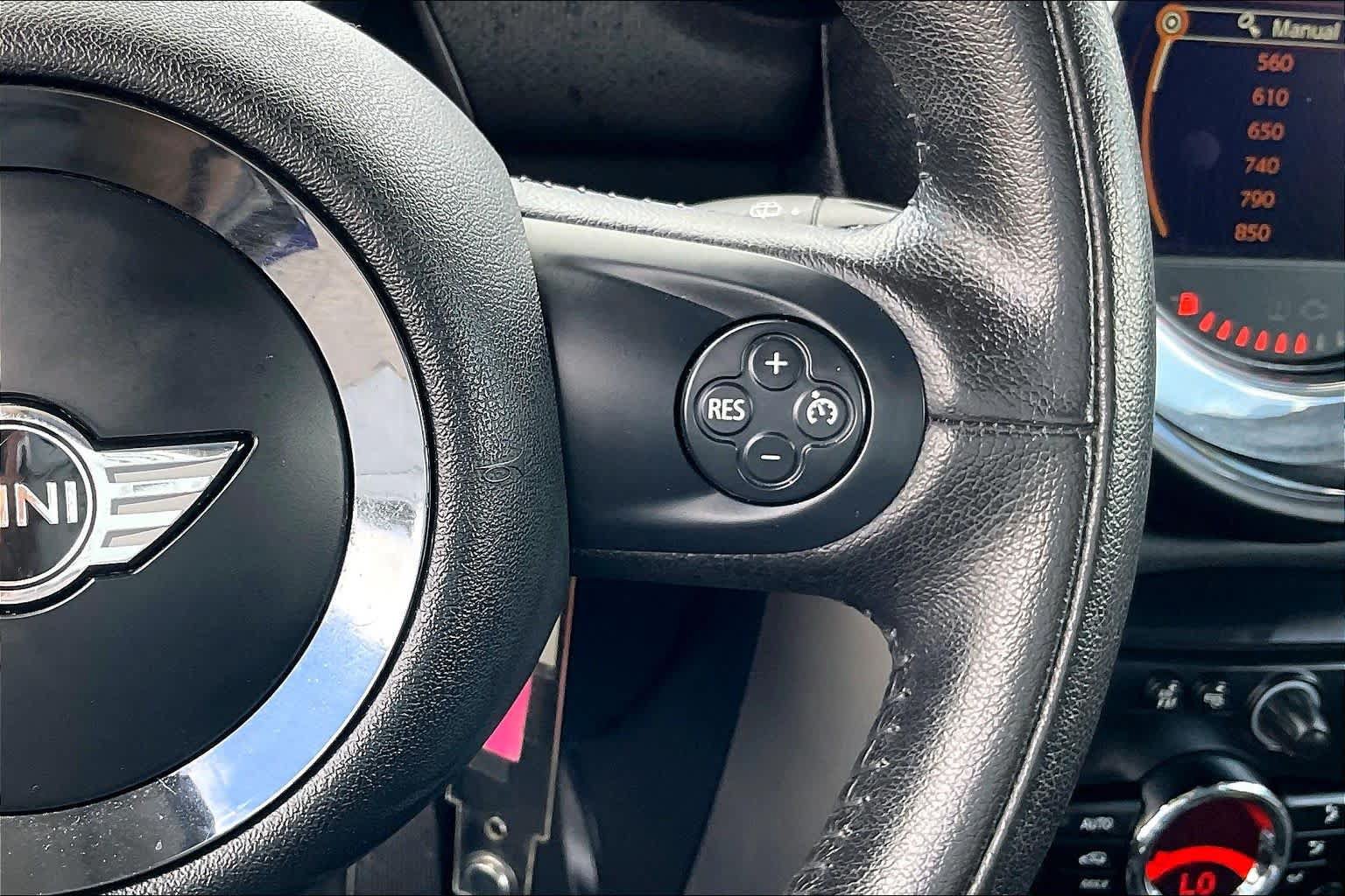 Used 2015 MINI Cooper Paceman FWD image 24