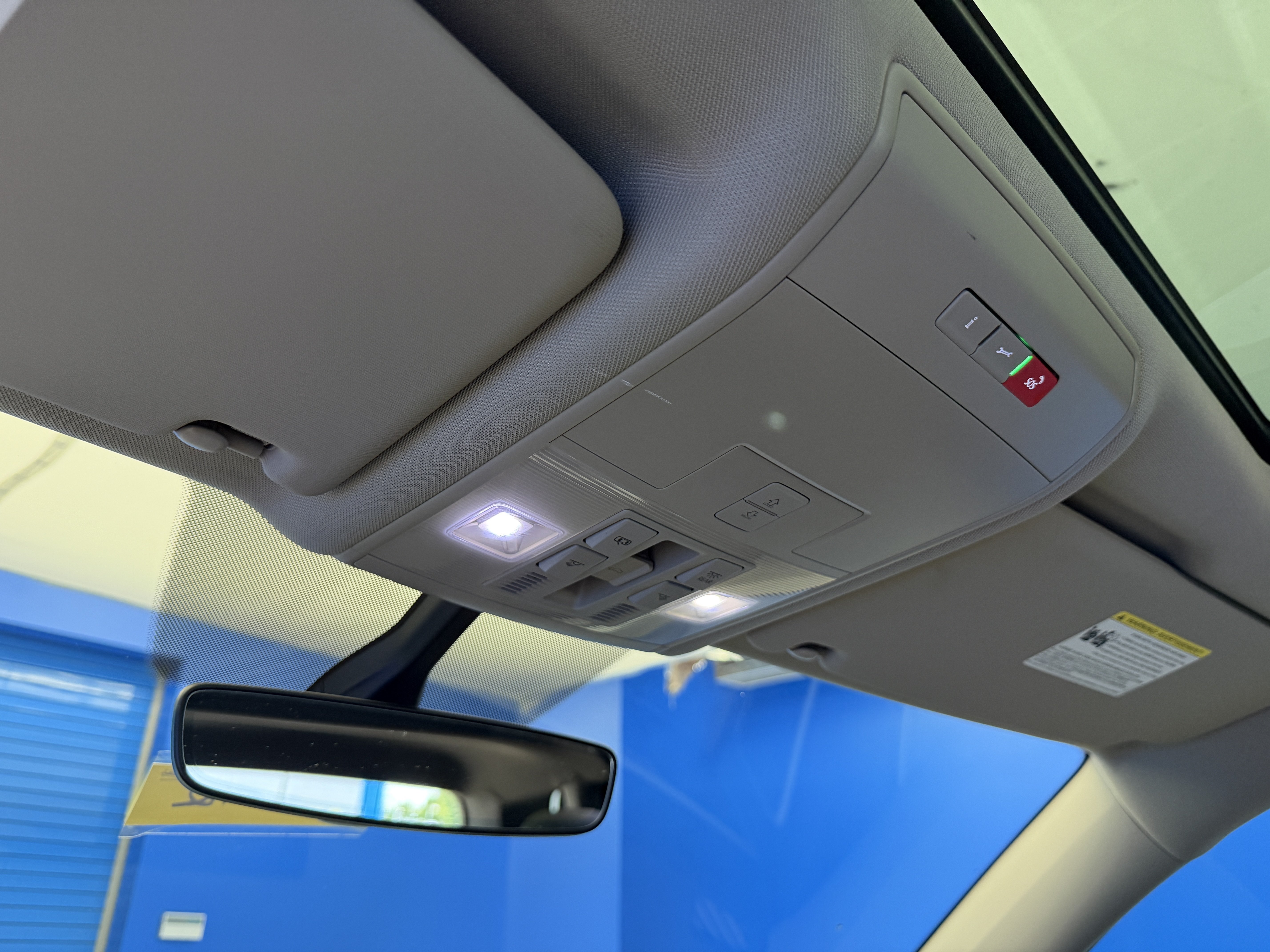 Certified 2023 Volkswagen Atlas SE w/ Panoramic Sunroof Package FWD image 24
