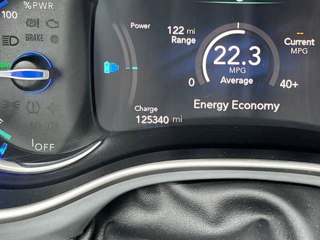 Used 2018 Chrysler Pacifica Touring-L image 8