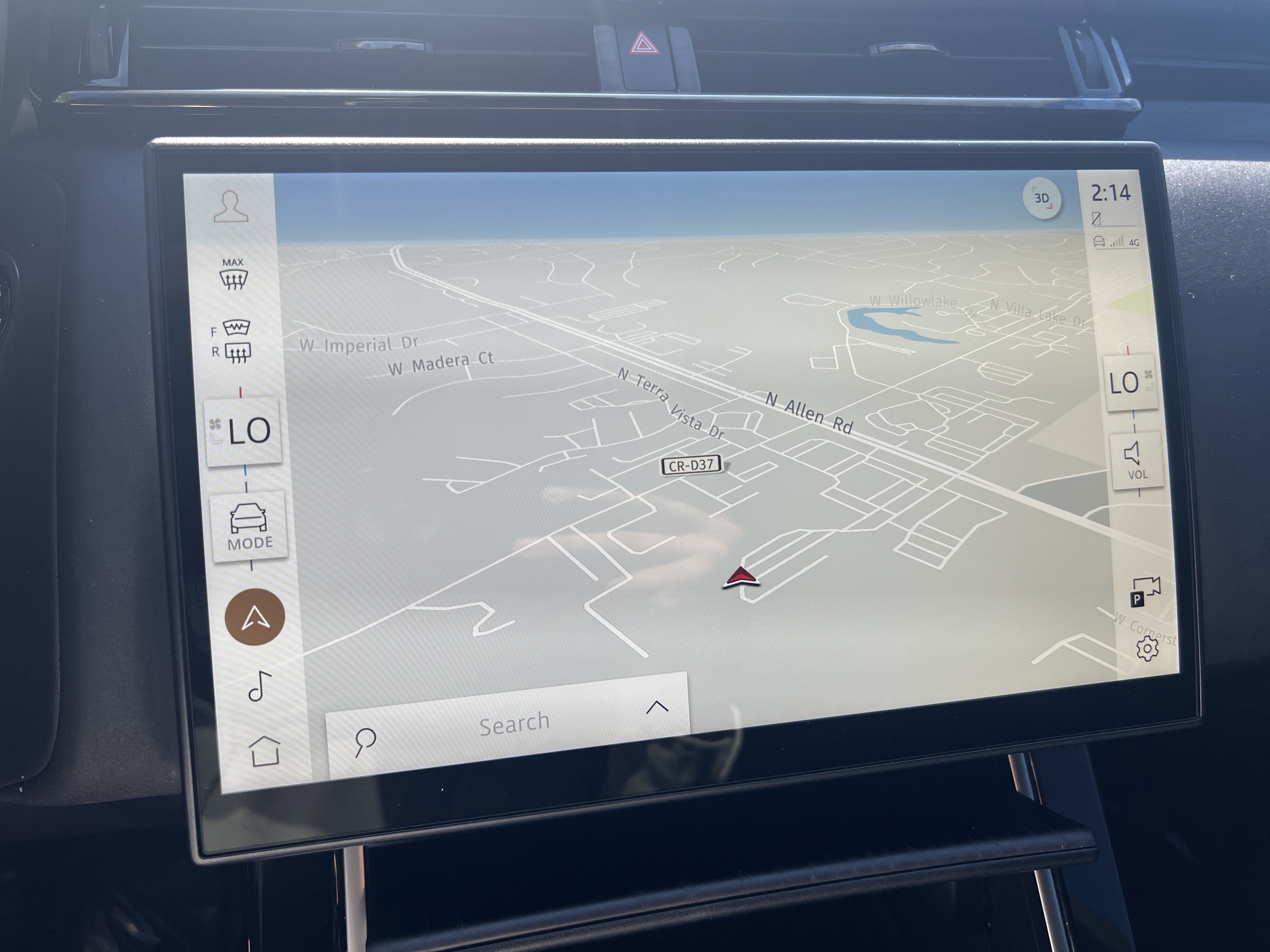 Certified 2024 Land Rover Range Rover Velar Dynamic SE image 18